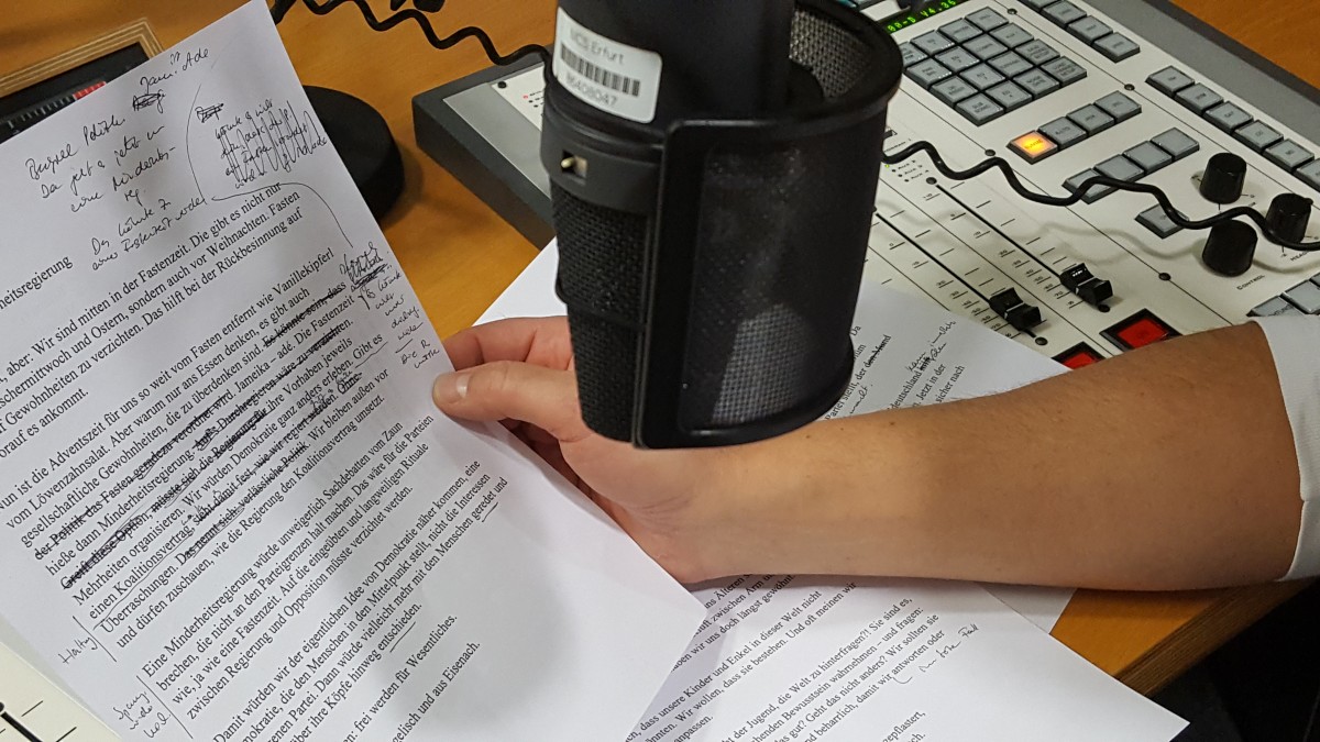 Einlesen einer Radioandacht (Ulrike Greim)