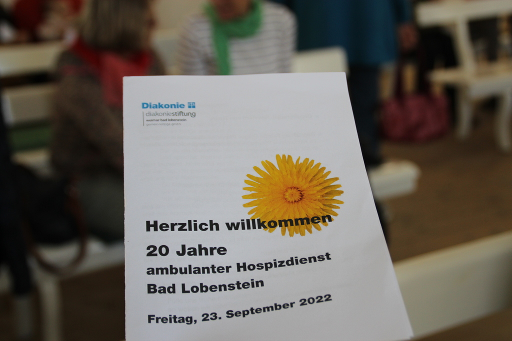 Ambulanter Hospizdienst der Diakoniestiftung feiert 20. Gründungstag – Segnung neuer Begleiterinnen